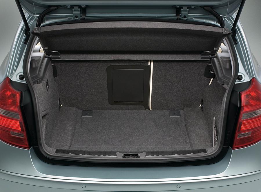  BMW 1-Series 3-Door 2005 года  (фото 36 из 51)